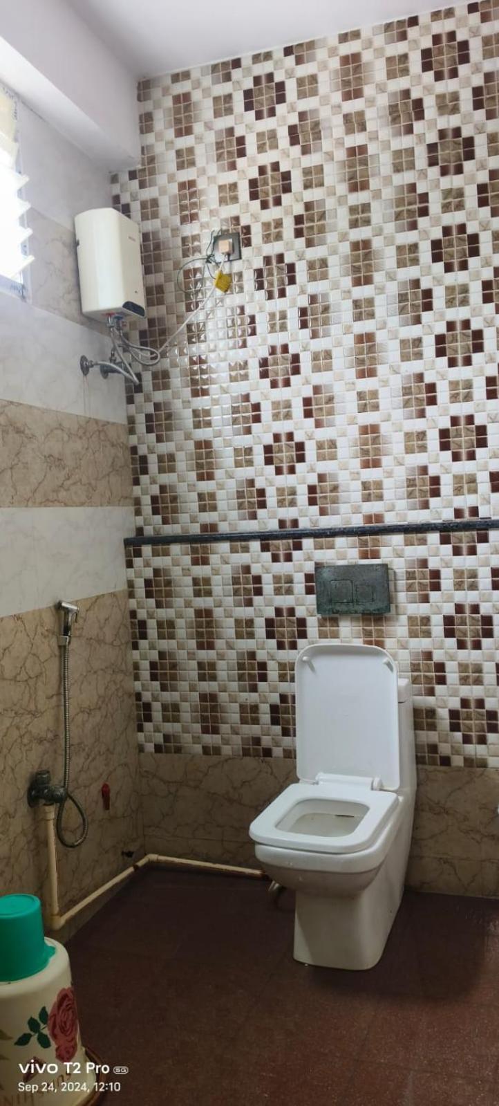 Mercy Inn Csennai Kültér fotó